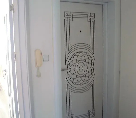 Daire Alyosha Burgaz